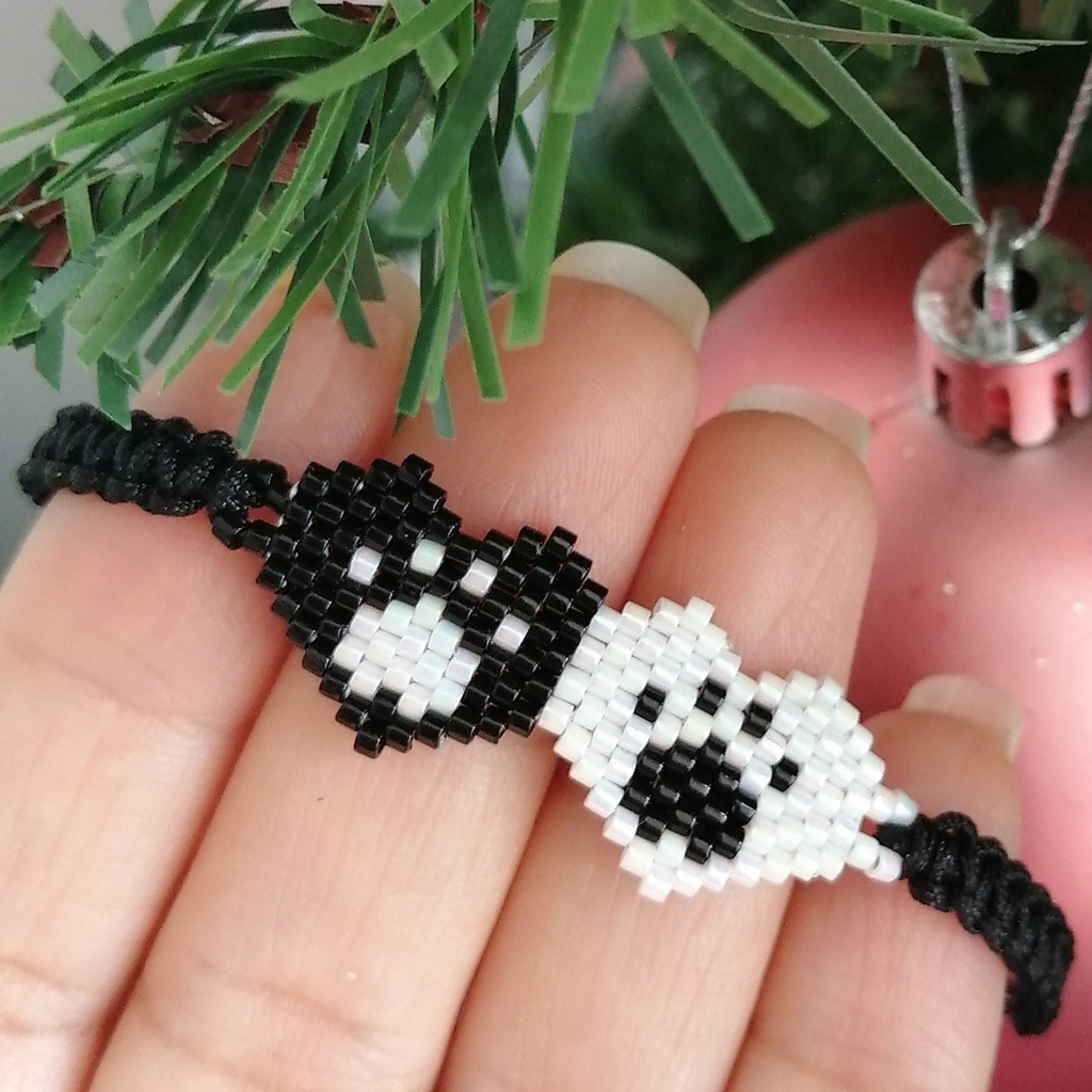Brazalete Huellitas